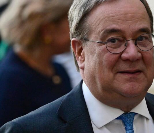 „Einseitige Politik“ – Laschet kritisiert EU-Kommission wegen Israel-Sanktionen