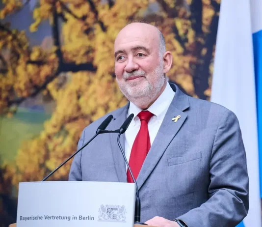 Antisemitismus-Debatte: Israels Botschafter: Linker Antisemitismus am gefährlichsten – Politik