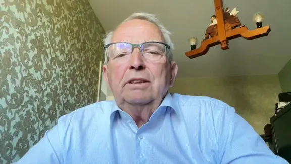 Landwirtschaftsminister Till Backhaus (SPD) bei einem Video-Call.